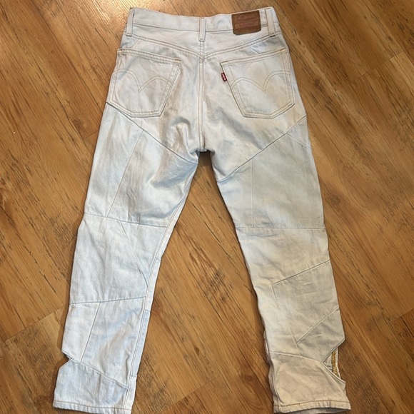 Levi 501 Cropped High Waisted Cutout Jean 28” - Picture 2 of 12